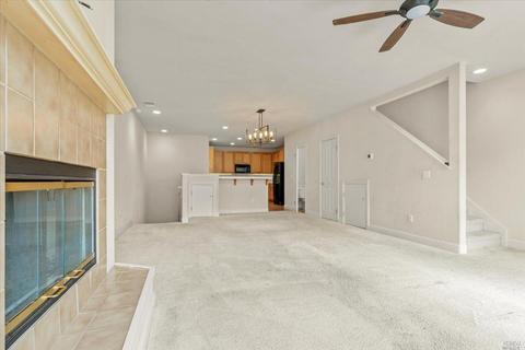 688 Mcclelland Dr, Windsor, CA 95492 photo 8