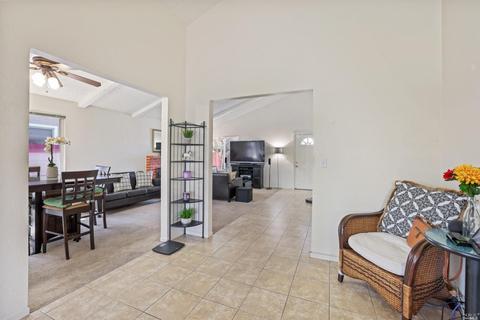 137 Pioneer Ct, Vallejo, CA 94589 photo 9