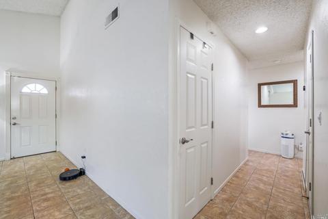 137 Pioneer Ct, Vallejo, CA 94589 photo 13