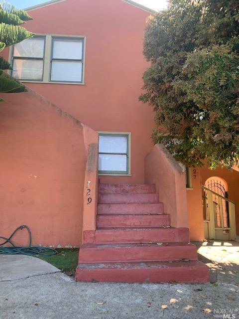 727 Florida St, Vallejo, CA 94590 photo 1