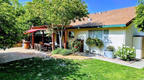 1211 El Cobar Ct, Windsor, CA 95492 photo 5