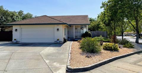 1211 El Cobar Ct, Windsor, CA 95492 photo 1