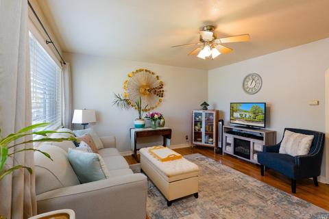 604 Mcpeak St, Ukiah, CA 95482 photo 4