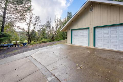 25740 Pullen Pl, Willits, CA 95490 photo 5