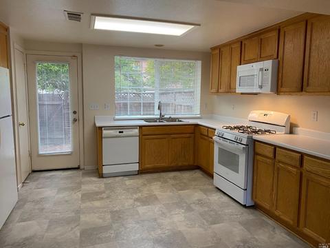 605 Daniels Ave, Vallejo, CA 94590 photo 8