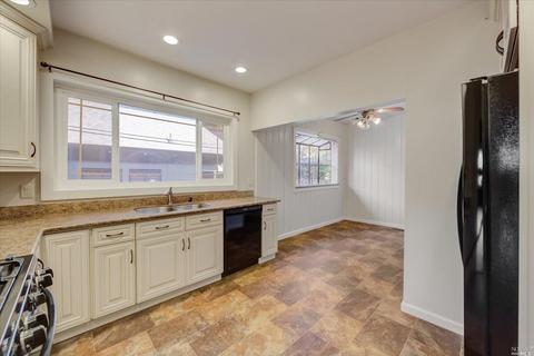909 Ohio St, Vallejo, CA 94590 photo 24