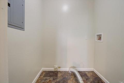 909 Ohio St, Vallejo, CA 94590 photo 32