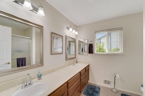 161 Helmsman Ct, Vallejo, CA 94591 photo 21
