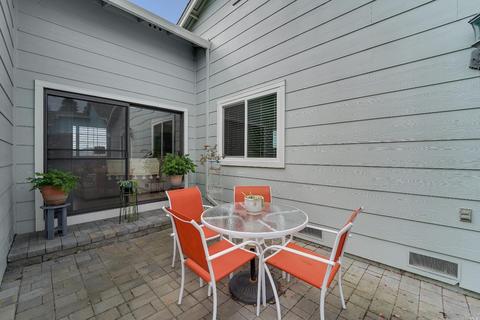 161 Helmsman Ct, Vallejo, CA 94591 photo 26