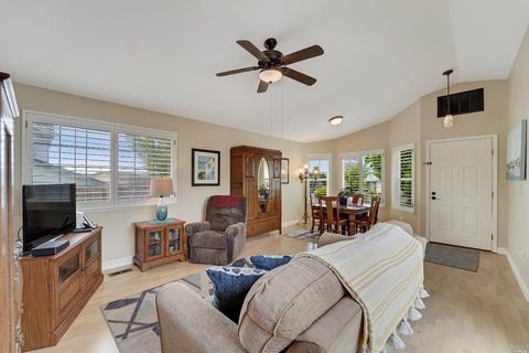 161 Helmsman Ct, Vallejo, CA 94591 photo 8