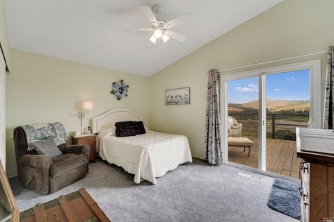 161 Helmsman Ct, Vallejo, CA 94591 photo 18
