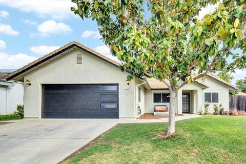 1460 Ingrid Dr, Dixon, CA 95620 photo 1