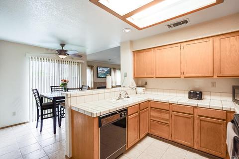 2765 Peppertree Dr, Fairfield, CA 94533 photo 9