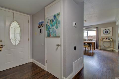 1155 Roleen Dr, Vallejo, CA 94589 photo 4