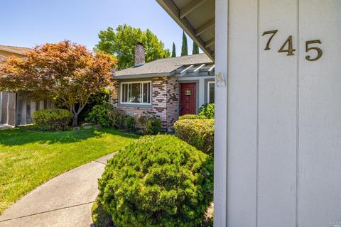 745 Marigold Dr, Fairfield, CA 94533 photo 8