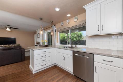 140 Alturas Ct, Vacaville, CA 95688 photo 23