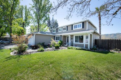 140 Alturas Ct, Vacaville, CA 95688 photo 2