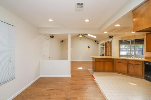 463 Blakemore Ct, Fairfield, CA 94533 photo 9