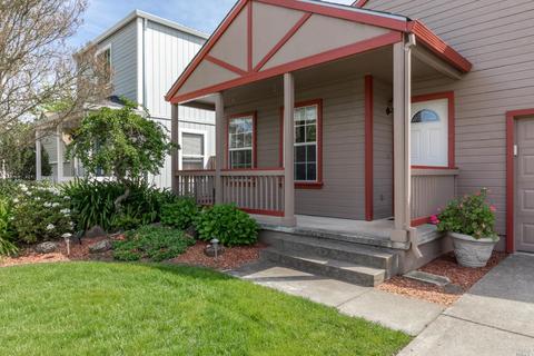 924 Dorothea Ct, Windsor, CA 95492 photo 3
