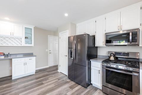 924 Dorothea Ct, Windsor, CA 95492 photo 12