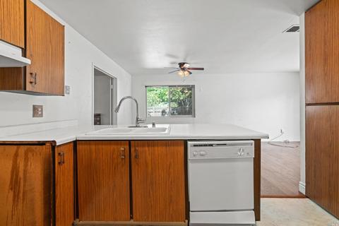 2058 Falcon Ct, Fairfield, CA 94533 photo 13