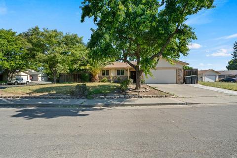 2058 Falcon Ct, Fairfield, CA 94533 photo 3
