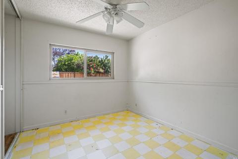 2058 Falcon Ct, Fairfield, CA 94533 photo 19