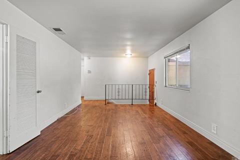2058 Falcon Ct, Fairfield, CA 94533 photo 7
