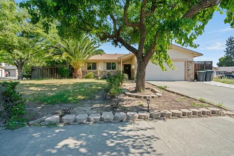 2058 Falcon Ct, Fairfield, CA 94533 photo 1