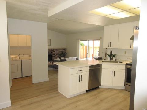 124 Jason Ct, Vallejo, CA 94591 photo 4