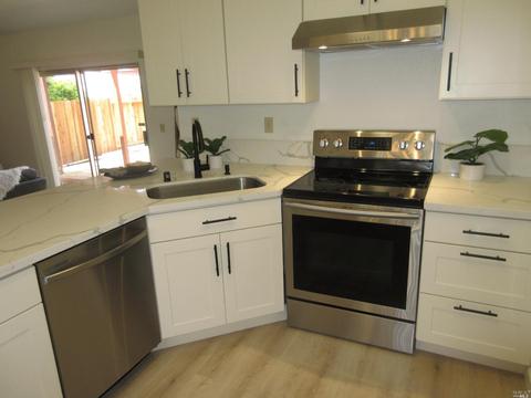 124 Jason Ct, Vallejo, CA 94591 photo 7