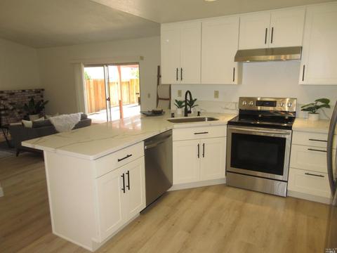 124 Jason Ct, Vallejo, CA 94591 photo 6
