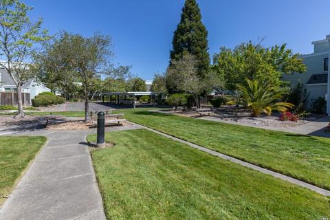 128 Courtyards Cir E, Windsor, CA 95492 photo 31