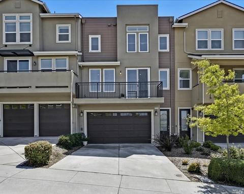 554 Jade St, Petaluma, CA 94952 photo 4