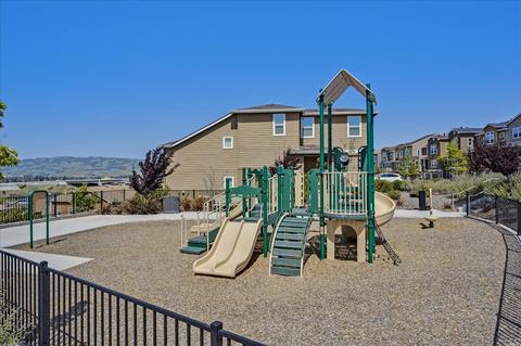 554 Jade St, Petaluma, CA 94952 photo 39