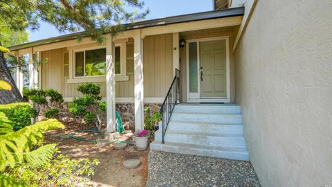 379 Timber Dr, Vacaville, CA 95688 photo 2