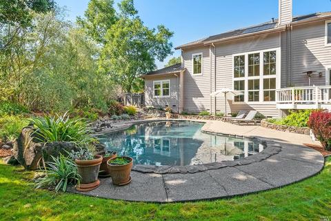 7630 Meadow Ct, Sebastopol, CA 95472 photo 2