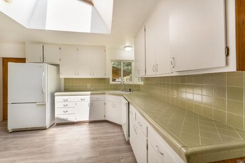 4551 Lakewood Dr, Willits, CA 95490 photo 3