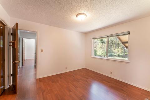 4551 Lakewood Dr, Willits, CA 95490 photo 11