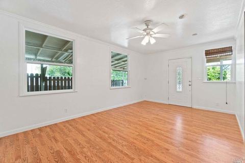 157 Howard Ave, Vallejo, CA 94589 photo 3