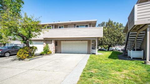 102 Tahoe Cir, Novato, CA 94947 photo 1