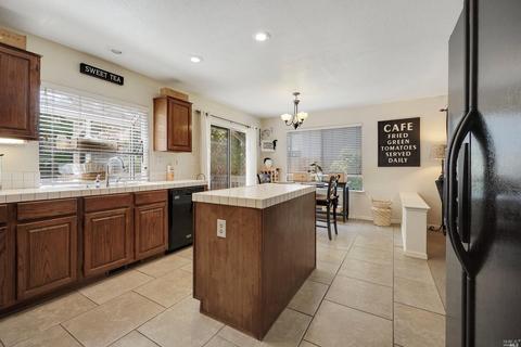 442 Rolling Oak Dr, Vacaville, CA 95688 photo 19