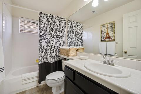 442 Rolling Oak Dr, Vacaville, CA 95688 photo 37