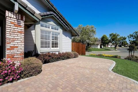 1 Gregory Ct, Petaluma, CA 94954 photo 3