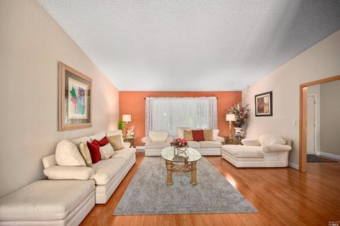 243 Elderberry Ct, Hercules, CA 94547 photo 4