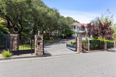 38 Thunderbird Dr, Novato, CA 94949 photo 1