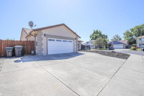 2902 Juniper St, Fairfield, CA 94533 photo 3