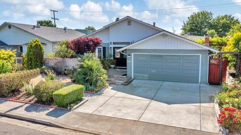 1407 Coolidge St, Fairfield, CA 94533 photo 2