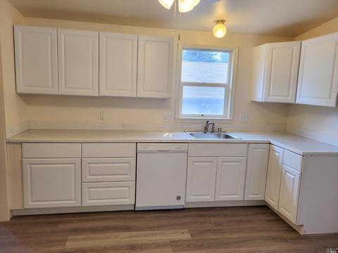 501 S Coast St, Willits, CA 95490 photo 9