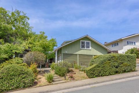 35 Mission Dr, Petaluma, CA 94952 photo 3